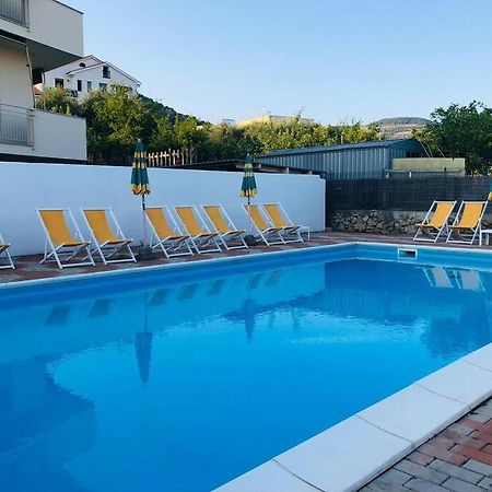 Pietra Ligure - Essential With Swimming Pool Apartment Екстериор снимка